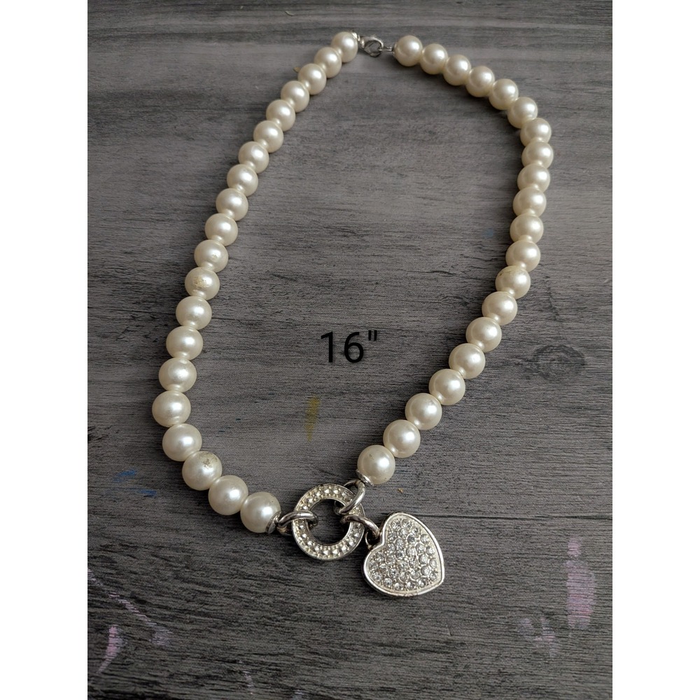 Womens White Faux Pearl Necklace Rhinestone Heart Charm Silver Tone 16 Inch